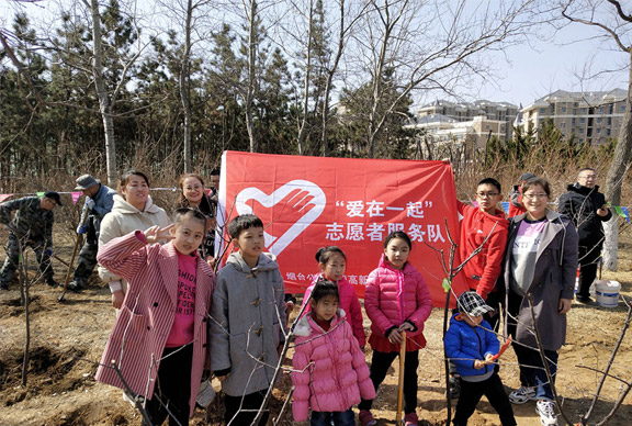 當(dāng)雷鋒月和植樹節(jié)相遇——相約春天，播種綠色，志愿精神薪火傳